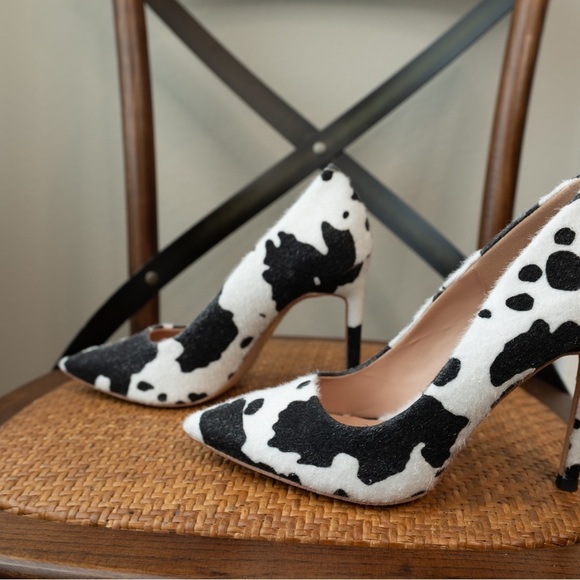 Black + White Print Stiletto Heels - Picture 10 of 13